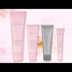 Mary Kay’s Timewise Miracle set 3D